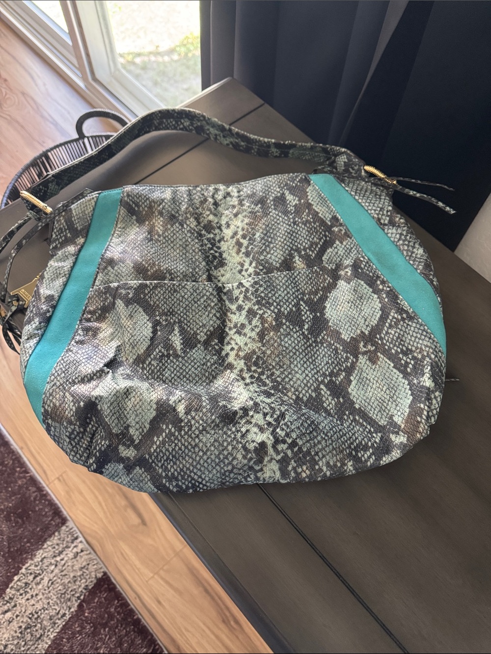Stylish Teal-Accent Snake Print and suede Women’s Shoulder Bag P12